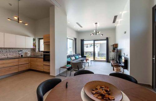 Kato Galatas Resort | 220 m² Resort ∙ 4 bedrooms ∙ 9 guests