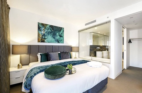 Broadbeach Apartment | 22001 Oracle in Broadbeach