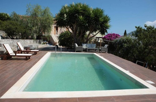 Tselendata House | 225 m² House ∙ 4 bedrooms ∙ 10 guests