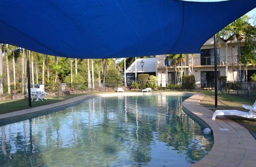 Lucinda Resort | 250 m² Resort ∙ 3 bedrooms ∙ 20 guests