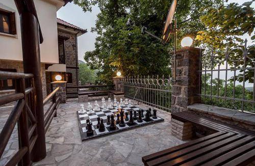 Amfikleia-Elateia Villa | 250 m² Villa ∙ 5 bedrooms ∙ 12 guests