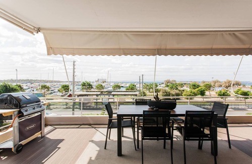 Glyfada Apartment | 2BD Beachfront Apartment Athens Riviera by TheOlon