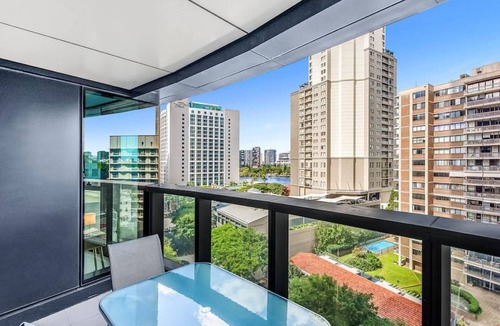 Brisbane Central Business District Apartment | 2BR Luxury Skytower -CBD -Pool -Gym -Netflix