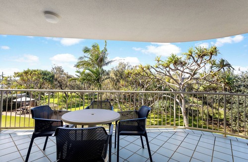 Sunshine Coast Apartment | 3 Bedroom Oceanview at The Surfside Resort