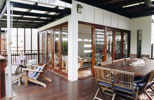 Twin Waters House | 300 m² House ∙ 4 bedrooms ∙ 9 guests