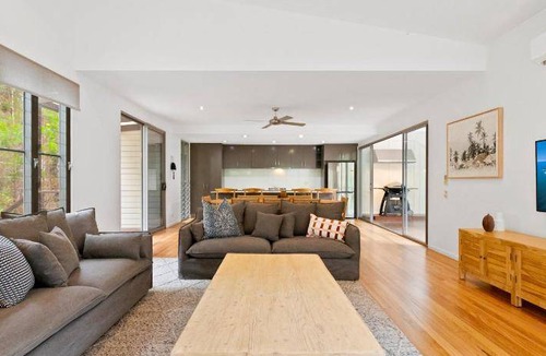 Noosa North Shore Resort | 300 m² Resort ∙ 4 bedrooms ∙ 127 guests