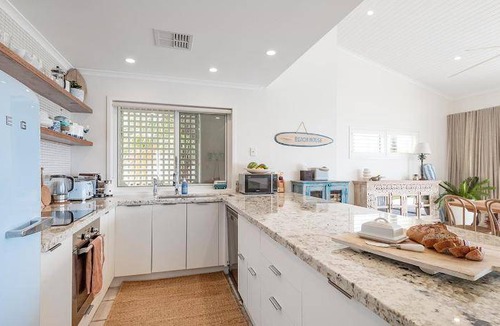 Sunshine Beach Apartment | 300 m² Serviced apartment ∙ 10 guests