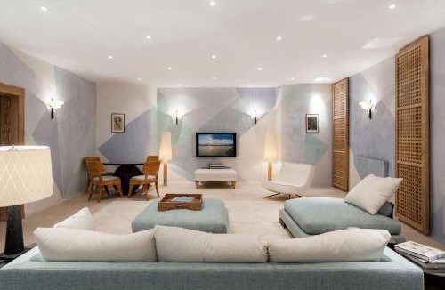 Paraga Villa | 300 m² Villa ∙ 8 bedrooms ∙ 16 guests