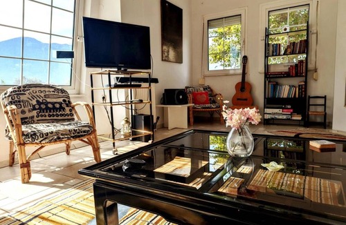 Lamia House | 323 m² House ∙ 3 bedrooms ∙ 8 guests