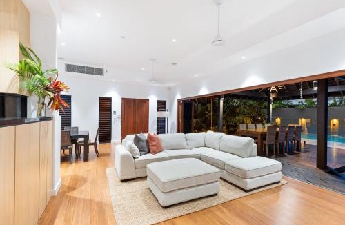 Port Douglas House | 35 Beachfront Mirage Port Douglas