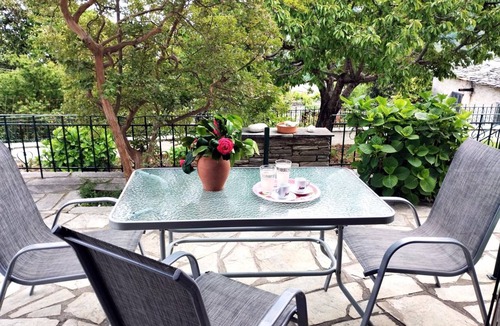 Agios Dimitrios Apartment | 35 m² Studio flat ∙ 2 bedrooms ∙ 4 guests