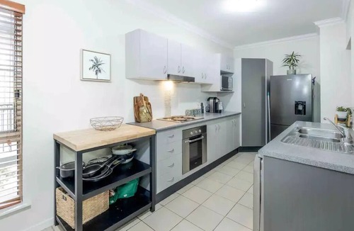 Clifton Beach Apartment | 3BR Clifton Beach Resort Escape - Pools/Gym/Beach