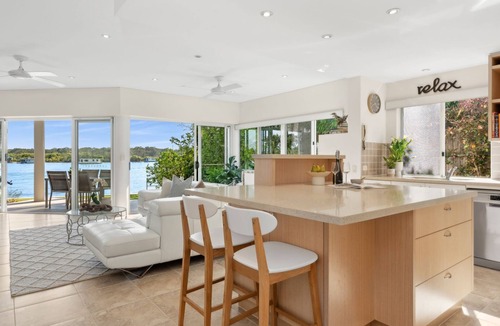 Tewantin Apartment | 4/76 Hilton Terrace Noosaville QLD 4566