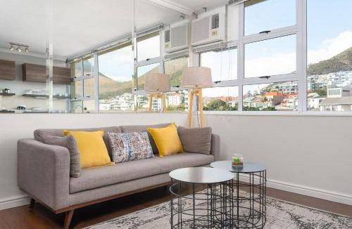 Three Anchor Bay Apartment | 40 m² Apartment ∙ 2 guests