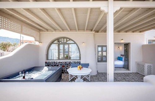 Kamari Apartment | 40 m² Serviced apartment ∙ 2 bedrooms ∙ 127 guests
