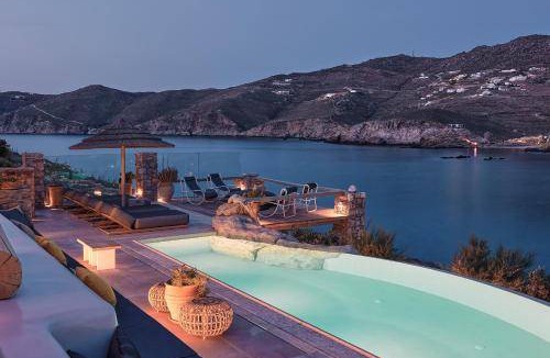 Ftelia Villa | 400 m² Villa ∙ 7 bedrooms ∙ 14 guests