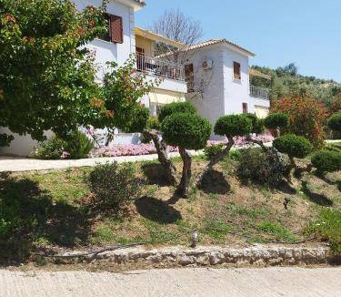 Pylos-Nestoras House | 42 m² House ∙ 1 bedroom ∙ 4 guests