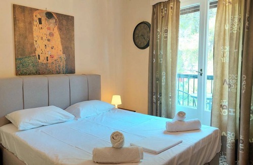Petralona Apartment | 43 m² Apartment ∙ 2 bedrooms ∙ 5 guests