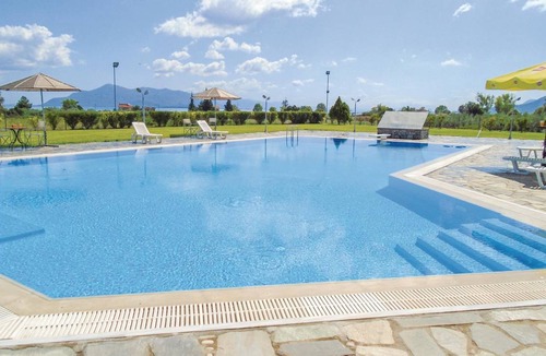 Molos-Agios Konstantinos House | 430 m² House ∙ 9 bedrooms ∙ 20 guests