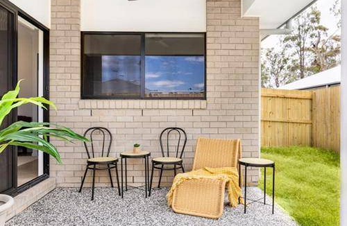 Browns Plains House | 450 m² House ∙ 5 bedrooms ∙ 10 guests