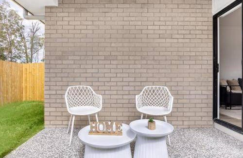 Browns Plains House | 450 m² House ∙ 5 bedrooms ∙ 10 guests