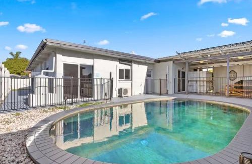 Pialba House | 4BR Coastal Retreat With Pool