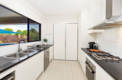 Smithfield House | 4BR Smithfield Serenity; Pool, Pool Table & Dog Friendly