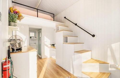 Jimboomba House | 5 Acre Retreat Jimboomba Loft by Tiny Away