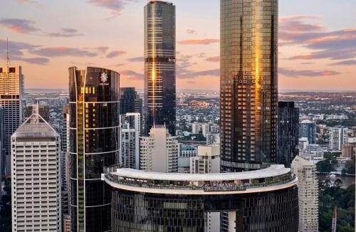 Brisbane Central Business District Apartment | 5 Star Queens Wharf 2BR 2BA High Floor Epic Views