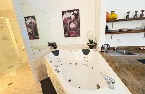 Eagle Heights Ski Chalet | 50 m² Chalet ∙ 2 guests