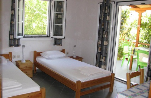 Kakovatos House | 50 m² House ∙ 2 bedrooms ∙ 5 guests