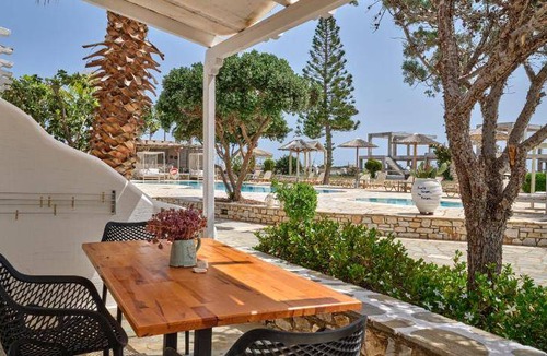 Ampelas Apartment | 50 m² Serviced apartment ∙ 127 guests