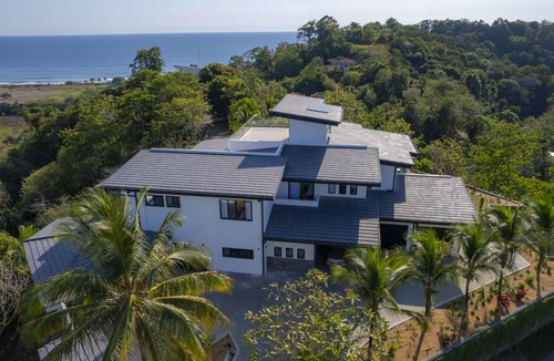 Playa Hermosa House | 500 m² House ∙ 6 bedrooms ∙ 12 guests