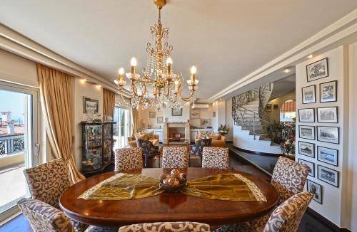 Voula Villa | 500 m² Villa ∙ 5 bedrooms ∙ 14 guests