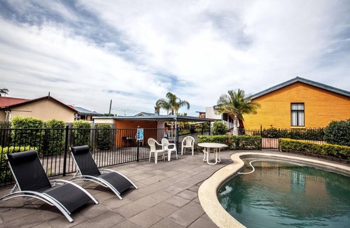 Darra Hotel | 52 m² Motel ∙ 2 bedrooms ∙ 127 guests