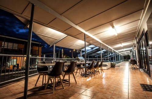 Darra Hotel | 52 m² Motel ∙ 2 bedrooms ∙ 127 guests