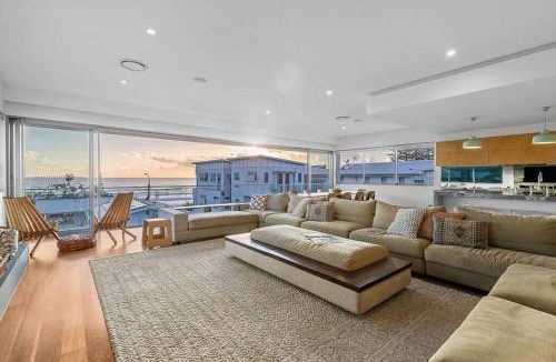 Currumbin House | 539 m² House ∙ 5 bedrooms ∙ 14 guests