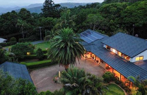 North Tamborine Bed & Breakfast | 55 m² Bed and breakfast ∙ 2 guests