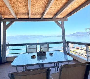 Kamena Vourla Apartment | 60 m² Apartment ∙ 1 bedroom ∙ 4 guests