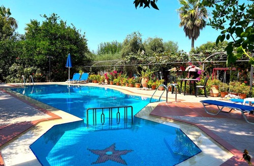 Varipetron Villa | 60 m² Villa ∙ 1 bedroom ∙ 4 guests