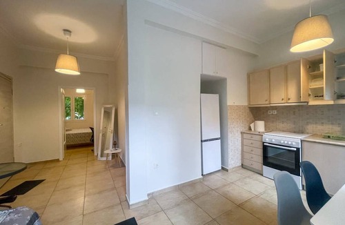 Peristeri House | 65 m² House ∙ 1 bedroom ∙ 2 guests