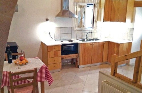 Malaxa House | 65 m² House ∙ 2 bedrooms ∙ 4 guests