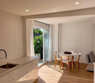 Boreen Point Apartment | 70 m² Apartment ∙ 2 bedrooms ∙ 4 guests