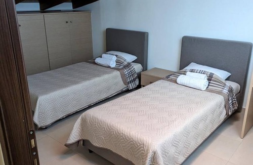 Kamena Vourla Apartment | 77 m² Apartment ∙ 2 bedrooms ∙ 4 guests