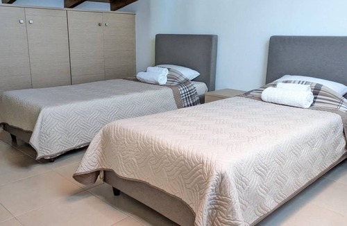 Kamena Vourla Apartment | 77 m² Apartment ∙ 2 bedrooms ∙ 4 guests