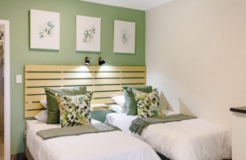 Umtentweni Bed & Breakfast | 8 On Eagle Bed & Breakfast Room 3