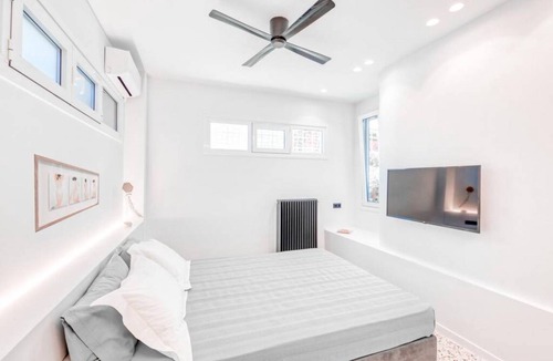 Petralona Apartment | 80 m² Apartment ∙ 2 bedrooms ∙ 4 guests