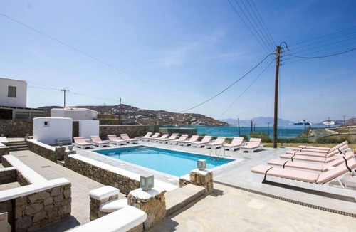 Ornos Hotel | 80 m² Hotel ∙ 10 guests