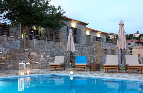 Lefktron Villa | 85 m² Villa ∙ 2 bedrooms ∙ 4 guests
