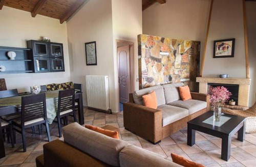 Dirfys-Messapia Villa | 85 m² Villa ∙ 3 bedrooms ∙ 6 guests